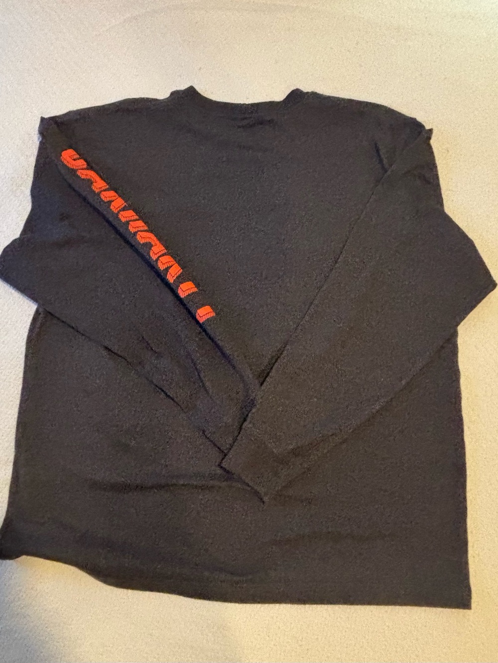 Two Carhartt Men's Long Sleeve Pocket Tee - Charcoal Gray and Maroon - Picture 8 of 8